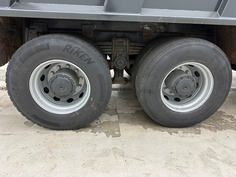 Mercedes-Benz Actros 2631K - 6X4 - Camión volquete: foto 4 Mercedes-Benz Actros 2631K - 6X4 - Camión volquete: foto 4