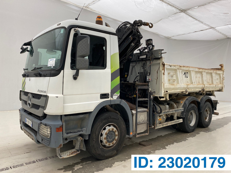 Mercedes-Benz Actros 3336 - 6x4 - Camión volquete, Camión grúa: foto 1 Mercedes-Benz Actros 3336 - 6x4 - Camión volquete, Camión grúa: foto 1