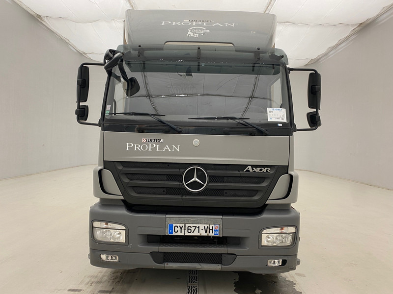 Mercedes-Benz Axor 1833* - Camión caja cerrada: foto 2 Mercedes-Benz Axor 1833* - Camión caja cerrada: foto 2