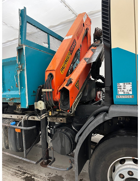 Renault Premium Lander 320 DXi - Camión volquete, Camión grúa: foto 4 Renault Premium Lander 320 DXi - Camión volquete, Camión grúa: foto 4