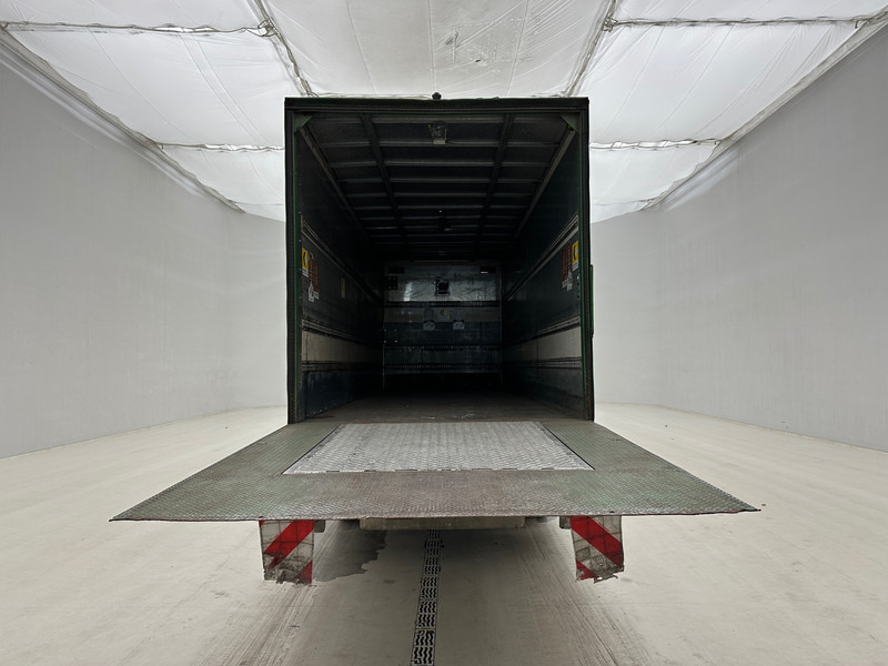 Volvo FE 300 - 6x2 - Camión caja cerrada: foto 4 Volvo FE 300 - 6x2 - Camión caja cerrada: foto 4