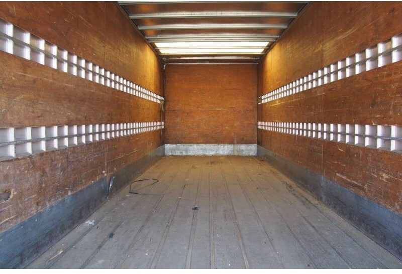 Volvo FM9.260 - Camión caja cerrada: foto 5 Volvo FM9.260 - Camión caja cerrada: foto 5