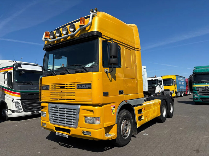 DAF XF 95.530 6X4 Super Spacecab Steelsuspension Manual geabox Euro 3 - Cabeza tractora: foto 1 DAF XF 95.530 6X4 Super Spacecab Steelsuspension Manual geabox Euro 3 - Cabeza tractora: foto 1