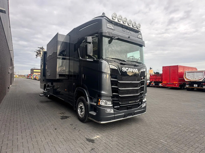 Scania 590S 6x2*4 STX 3x pop out - V8 - Demo/New - Full spec - - Autocaravana: foto 5 Scania 590S 6x2*4 STX 3x pop out - V8 - Demo/New - Full spec - - Autocaravana: foto 5