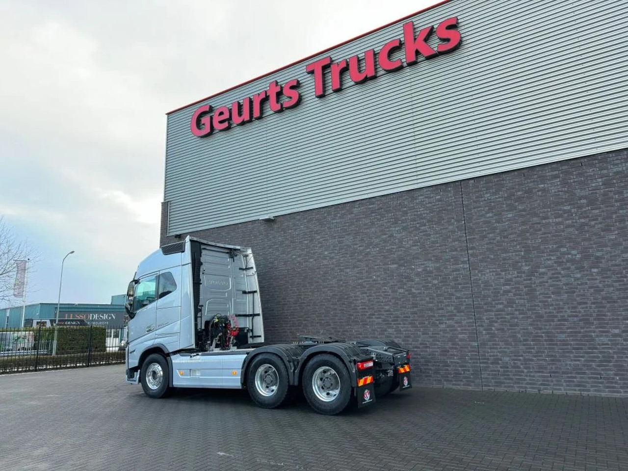 Volvo FH 16.750 6X4 TREKKER/TRACTOR/SZM EURO 6 HYDRAUL - Cabeza tractora: foto 3 Volvo FH 16.750 6X4 TREKKER/TRACTOR/SZM EURO 6 HYDRAUL - Cabeza tractora: foto 3