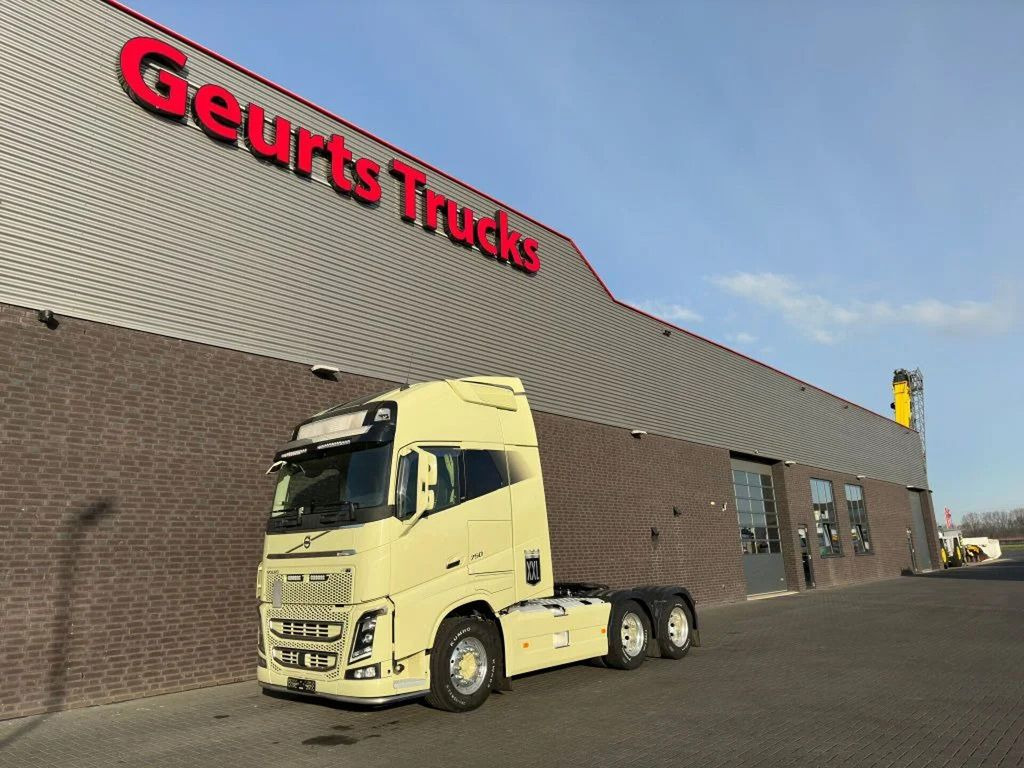 Volvo FH 16.750 6X4 XXL CABINE TREKKER/SZM/TRACTOR - Cabeza tractora: foto 2 Volvo FH 16.750 6X4 XXL CABINE TREKKER/SZM/TRACTOR - Cabeza tractora: foto 2