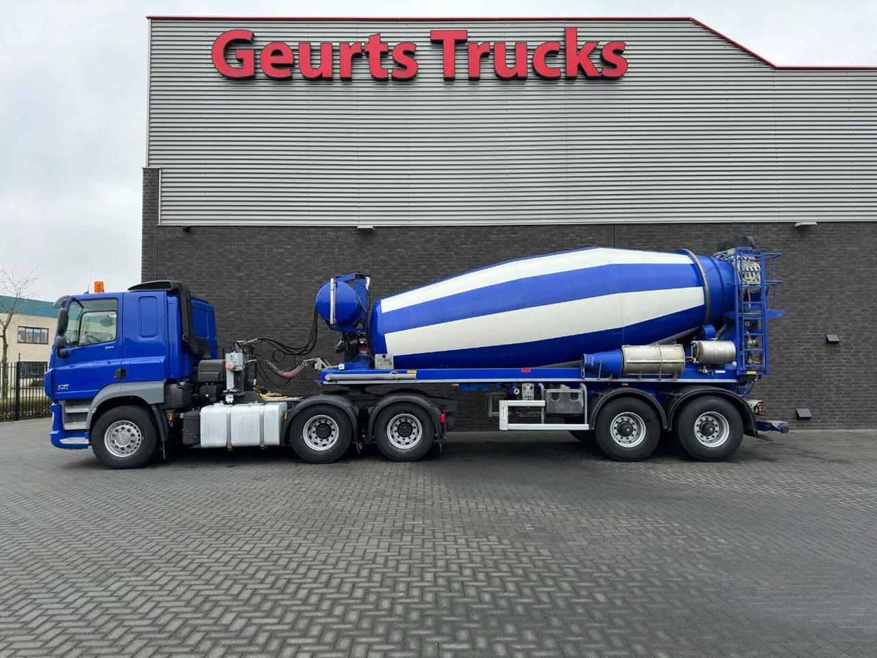 DAF CF 510 6X4 + DE BUF ST2 2-ASSIGE 10M3 CONCRETE M - Camión hormigonera: foto 1 DAF CF 510 6X4 + DE BUF ST2 2-ASSIGE 10M3 CONCRETE M - Camión hormigonera: foto 1