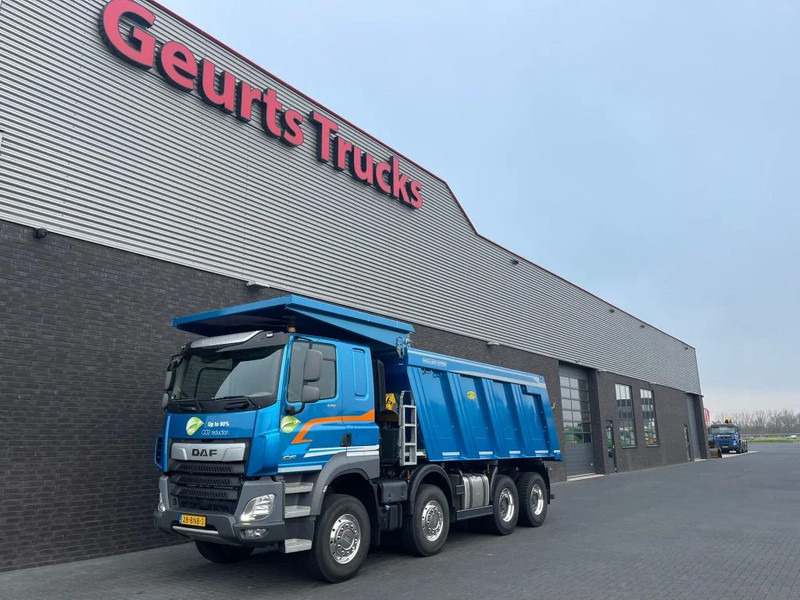 DAF CF 530 8X4 HEAVY DUTY MEILLER KIPPER/TIPPER EX DEMO TRUCK FROM DAF TRUCKS - Camión volquete: foto 2 DAF CF 530 8X4 HEAVY DUTY MEILLER KIPPER/TIPPER EX DEMO TRUCK FROM DAF TRUCKS - Camión volquete: foto 2