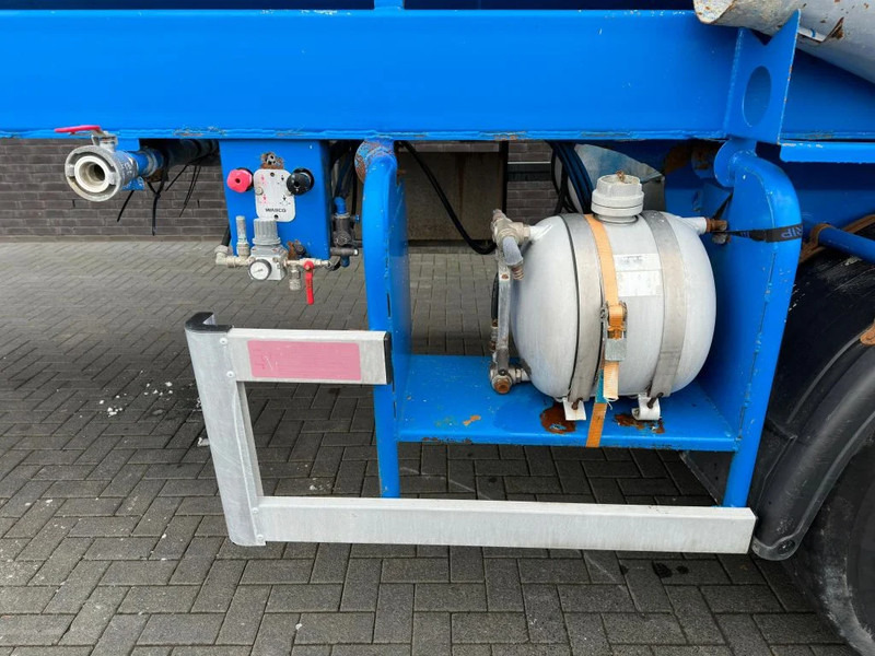 Leasing de De Buf 2-ASSIGE 10M3 CONCRETE MIXER/MISCHER/MIXER De Buf 2-ASSIGE 10M3 CONCRETE MIXER/MISCHER/MIXER: foto 9 Leasing de De Buf 2-ASSIGE 10M3 CONCRETE MIXER/MISCHER/MIXER De Buf 2-ASSIGE 10M3 CONCRETE MIXER/MISCHER/MIXER: foto 9