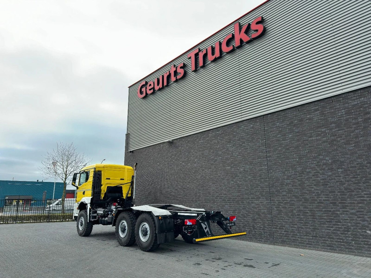 MAN TGS 33.540 6X6 BB CH HEAVY DUTY CHASSIS CABINE/N - Camión chasis: foto 3 MAN TGS 33.540 6X6 BB CH HEAVY DUTY CHASSIS CABINE/N - Camión chasis: foto 3