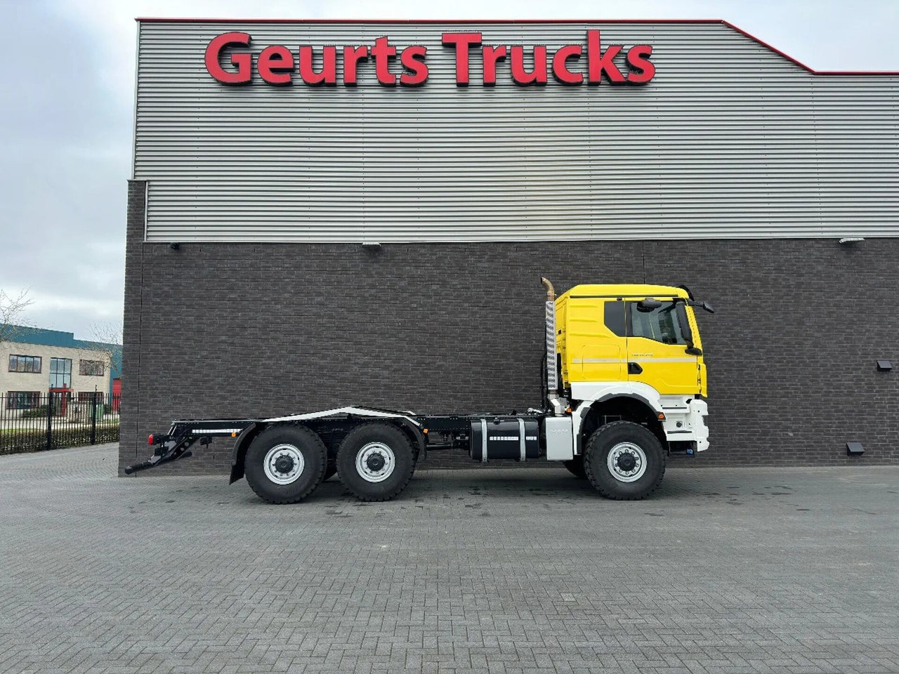 MAN TGS 33.540 6X6 BB CH HEAVY DUTY CHASSIS CABINE/N - Camión chasis: foto 4 MAN TGS 33.540 6X6 BB CH HEAVY DUTY CHASSIS CABINE/N - Camión chasis: foto 4