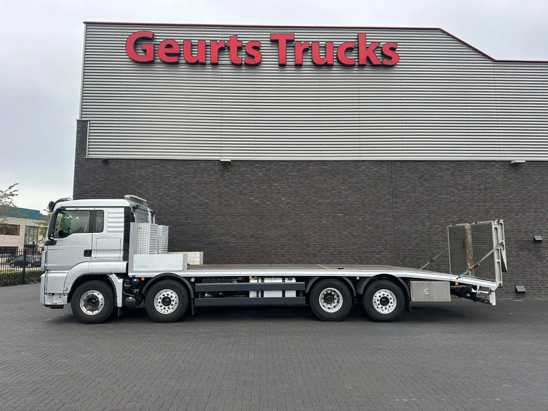 MAN TGS 35.470 8X2 OPRIJWAGEN/MACHINE TRANSPORTER/PLATEAU/ - Camión portavehículos: foto 3 MAN TGS 35.470 8X2 OPRIJWAGEN/MACHINE TRANSPORTER/PLATEAU/ - Camión portavehículos: foto 3