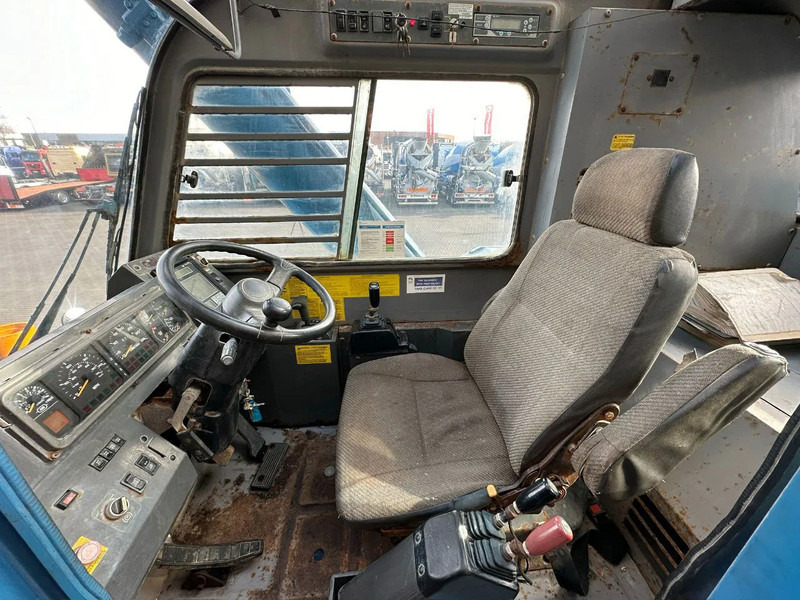 Grúa para terrenos difíciles Tadano GR-700E-1-00211 + JIB ROUGH TERRAIN CRANE/RT CRANE: foto 16