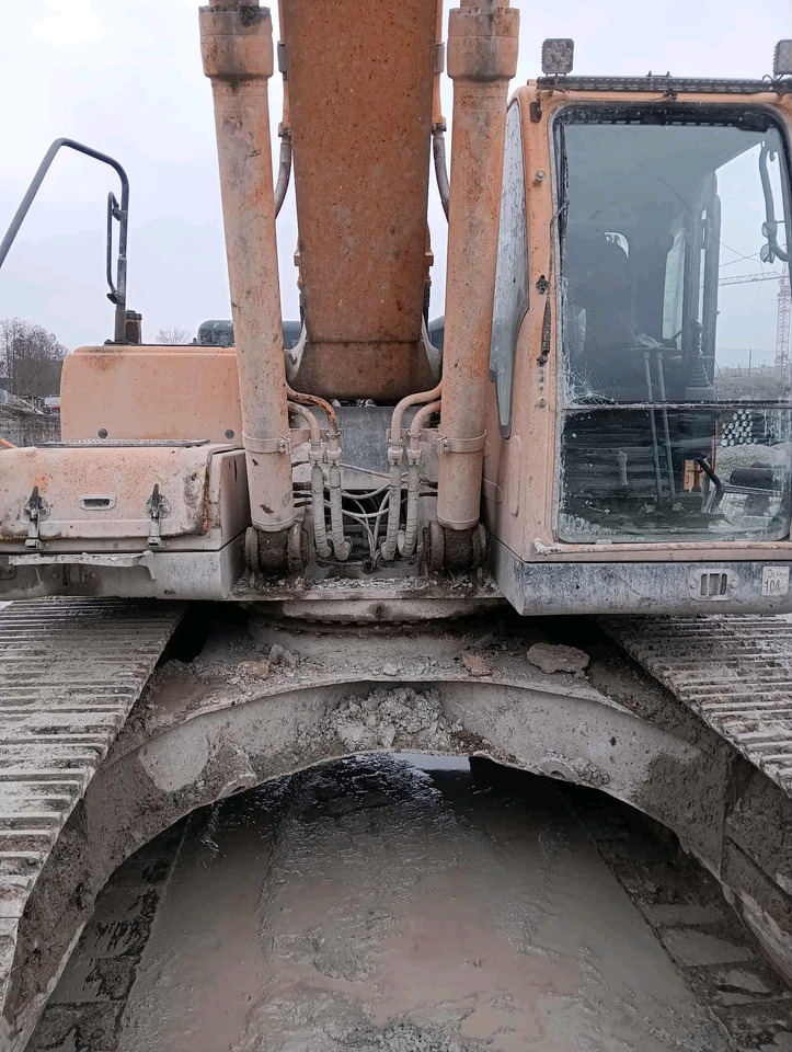 Hyundai R 300 - Excavadora de cadenas: foto 2 Hyundai R 300 - Excavadora de cadenas: foto 2