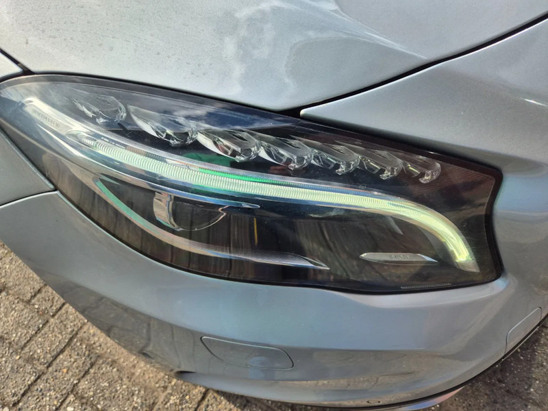 Coche Mercedes-Benz GLA 200 automaat Prestige: foto 10