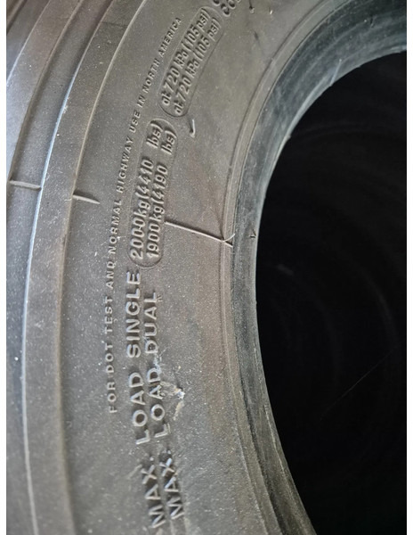 Michelin 235/75R 17.5 - Neumático para Camión: foto 3 Michelin 235/75R 17.5 - Neumático para Camión: foto 3