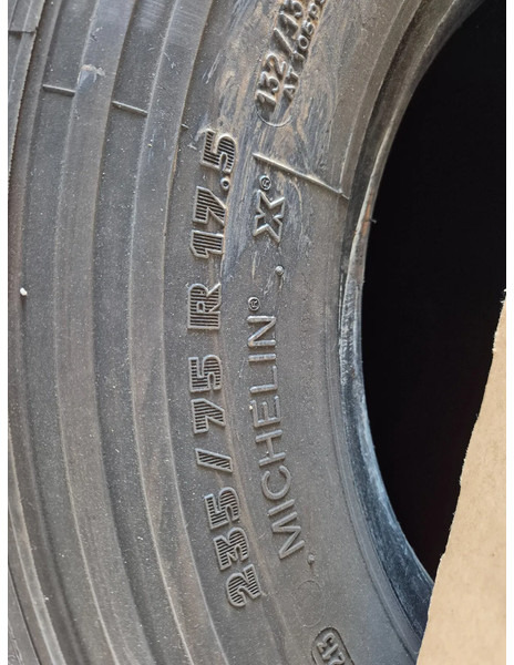 Michelin 235/75R 17.5 - Neumático para Camión: foto 4 Michelin 235/75R 17.5 - Neumático para Camión: foto 4