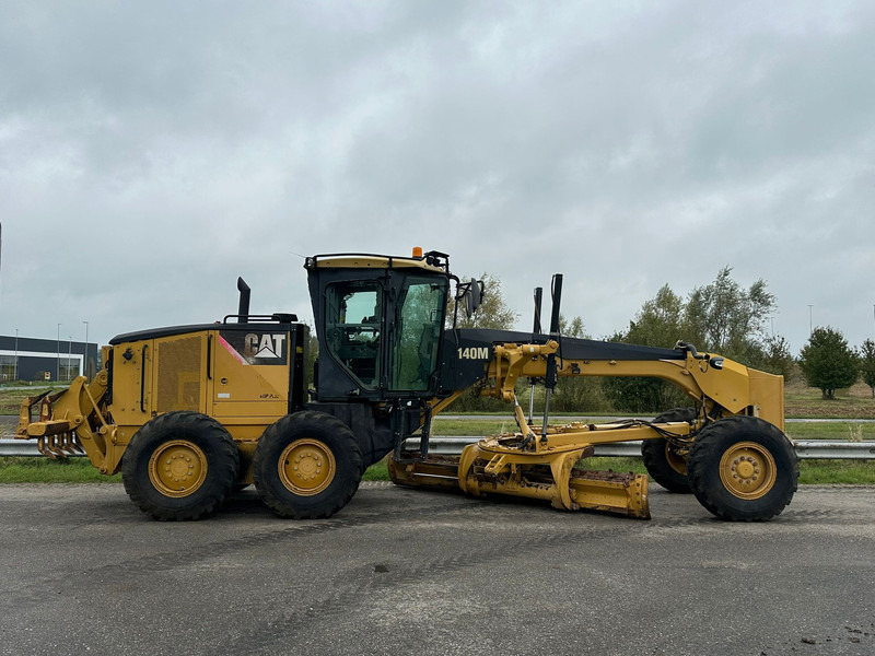Grader Caterpillar 140M Ripper + Pushblock: foto 6