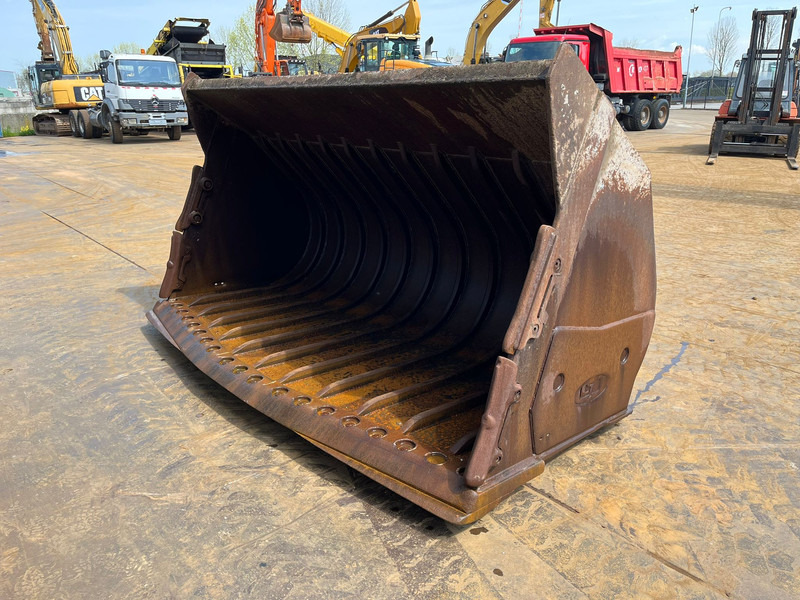 Doosan Bucket DL420-3 4500 l - Cazo: foto 2 Doosan Bucket DL420-3 4500 l - Cazo: foto 2