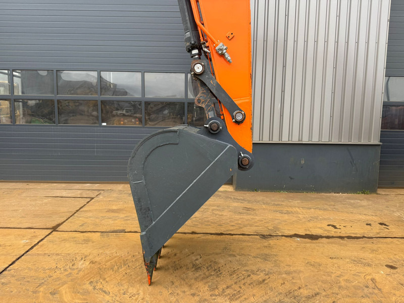 Excavadora Doosan DX225LC-7: foto 8 Excavadora Doosan DX225LC-7: foto 8