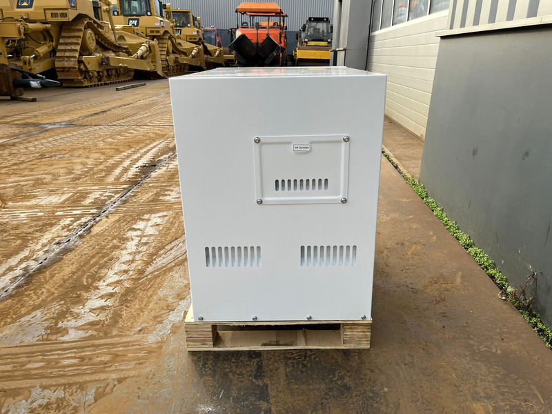 Giga power PLD12000SE 10 kVA silent generator - Generador industriale: foto 4 Giga power PLD12000SE 10 kVA silent generator - Generador industriale: foto 4