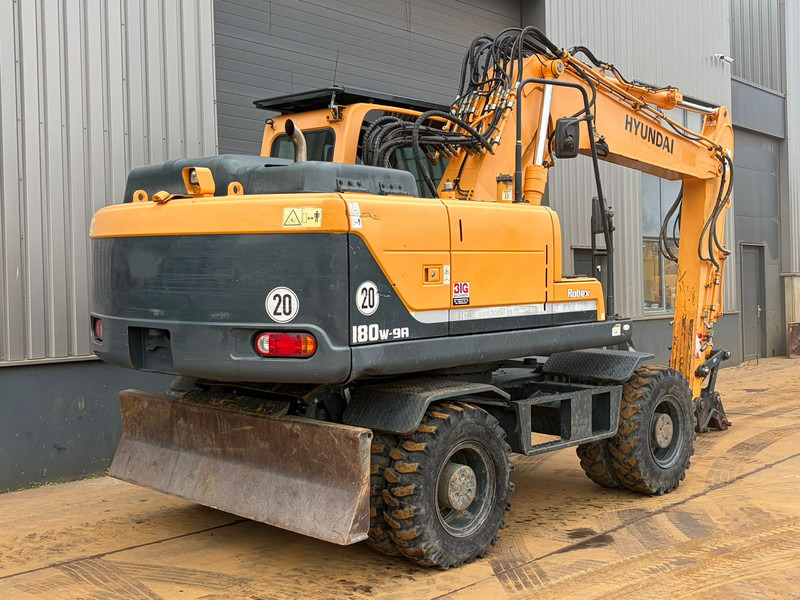 Hyundai Robex 180W-9A - Excavadora de ruedas: foto 5 Hyundai Robex 180W-9A - Excavadora de ruedas: foto 5