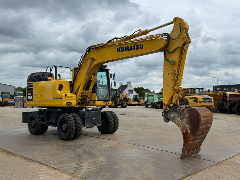 Leasing de Komatsu PW180-11 Komatsu PW180-11: foto 7