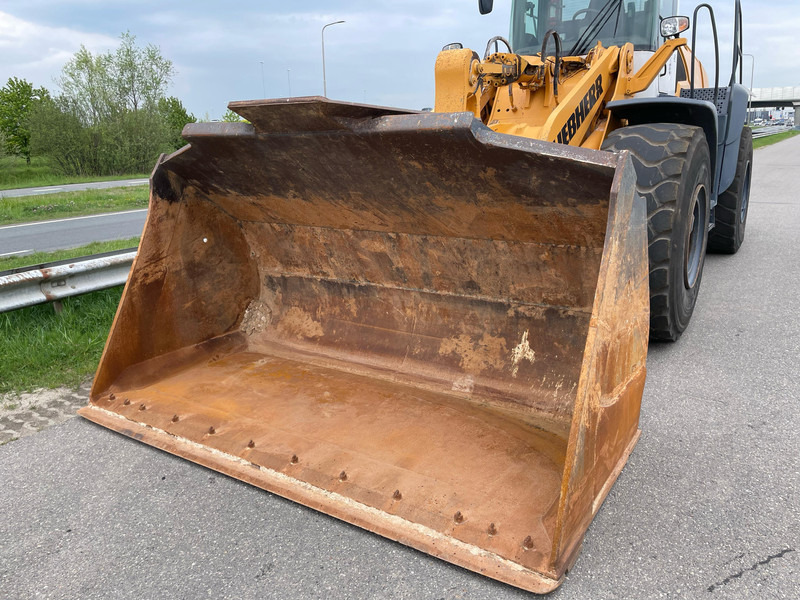 Cargadora de ruedas Liebherr L580: foto 13