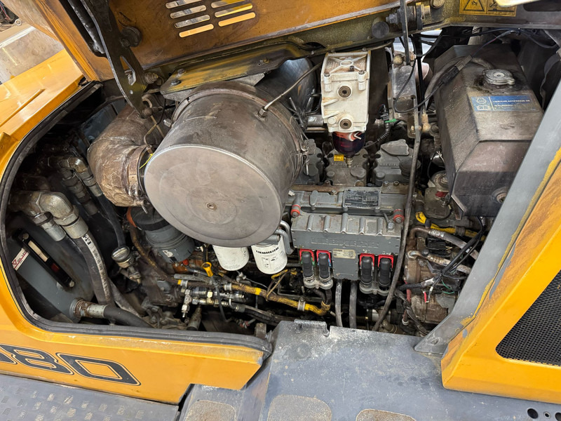 Cargadora de ruedas Liebherr L580: foto 17