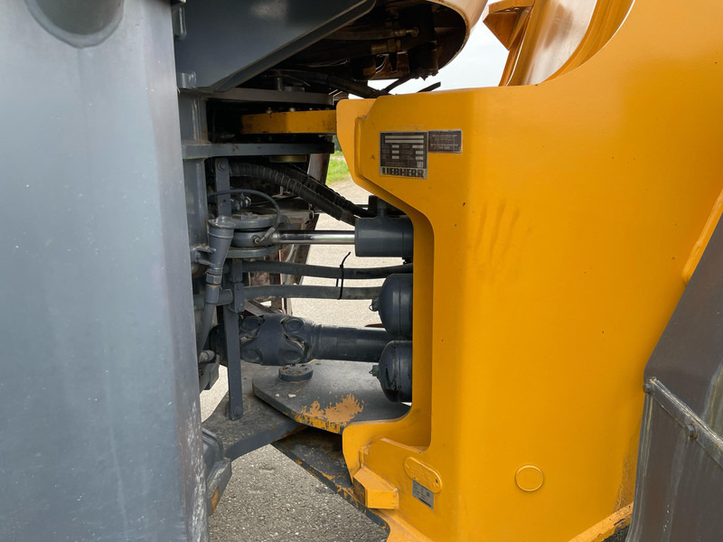 Cargadora de ruedas Liebherr L580: foto 19