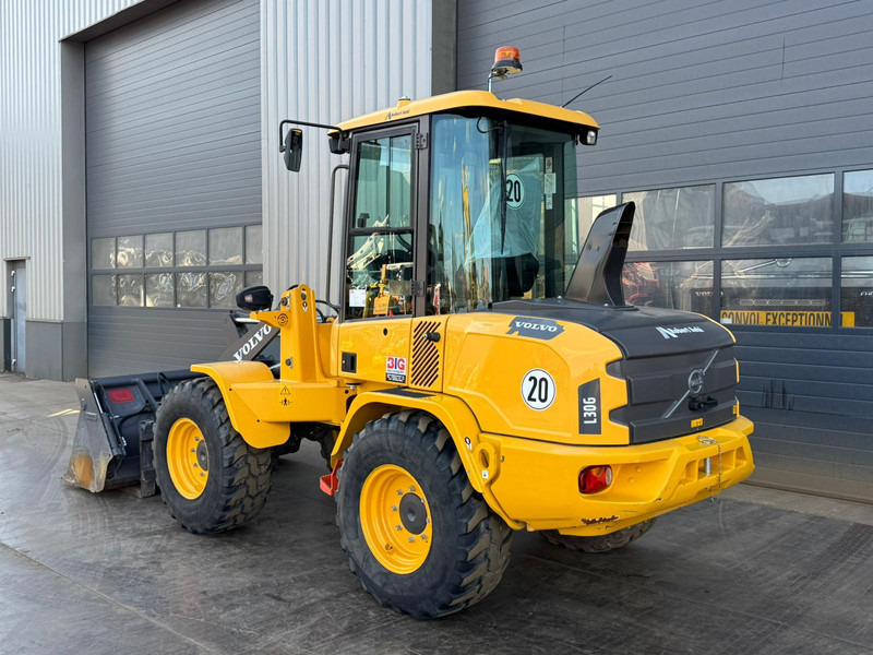 Volvo L30G - Cargadora de ruedas: foto 3 Volvo L30G - Cargadora de ruedas: foto 3