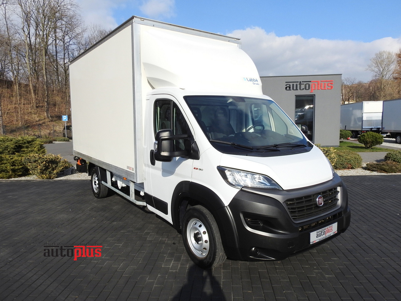 FIAT DUCATO BOX LIFT 8 PALLETS CRUISE CONTROL NAVIGATION LED LIGHTS AIR CONDITIONING 130HP - Furgoneta caja cerrada: foto 1 FIAT DUCATO BOX LIFT 8 PALLETS CRUISE CONTROL NAVIGATION LED LIGHTS AIR CONDITIONING 130HP - Furgoneta caja cerrada: foto 1