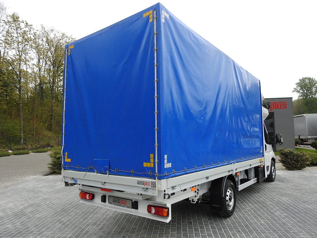 FIAT DUCATO TARPAULIN 10 PALLETS WEBASTO CRUISE CONTROL AIR CONDITIONING 180HP - Furgoneta con caja de lona: foto 3 FIAT DUCATO TARPAULIN 10 PALLETS WEBASTO CRUISE CONTROL AIR CONDITIONING 180HP - Furgoneta con caja de lona: foto 3