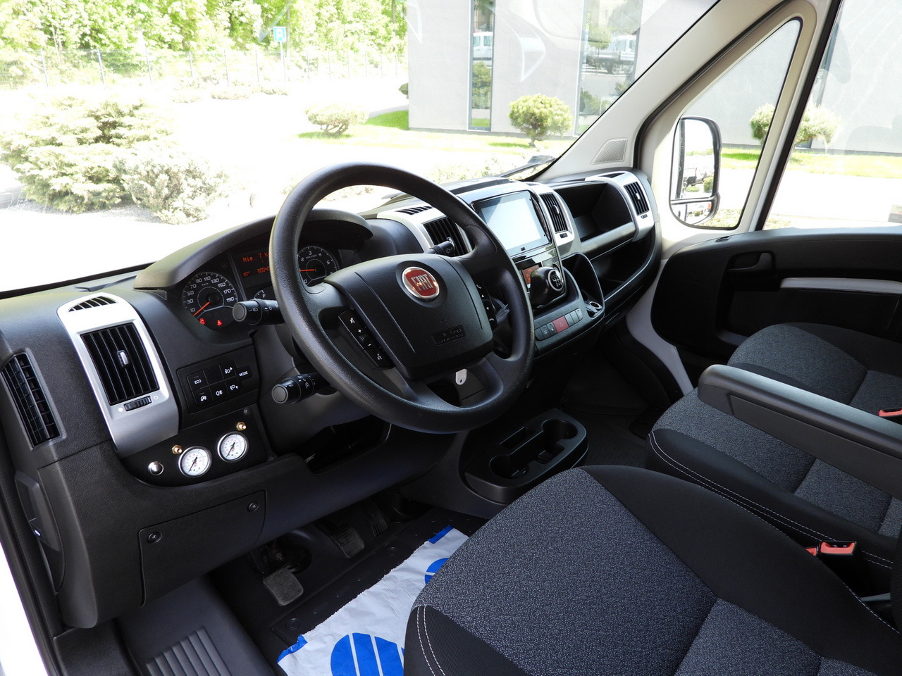 FIAT DUCATO TARPAULIN 10 PALLETS WEBASTO CRUISE CONTROL AIR CONDITIONING LED LIGHTS PNEUMATICS  160HP - Furgoneta con caja de lona: foto 2 FIAT DUCATO TARPAULIN 10 PALLETS WEBASTO CRUISE CONTROL AIR CONDITIONING LED LIGHTS PNEUMATICS  160HP - Furgoneta con caja de lona: foto 2