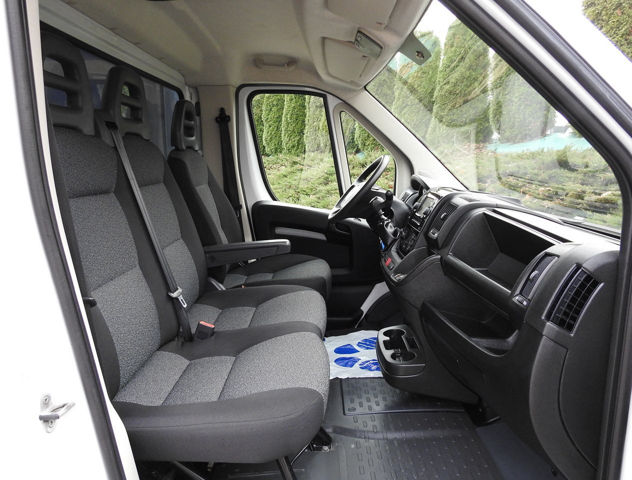 Furgoneta con caja de lona FIAT DUCATO  TARPAULIN 10 PALLETS WEBASTO CRUISE CONTROL NAVIGATION AIR CONDITIONING  180HP: foto 37