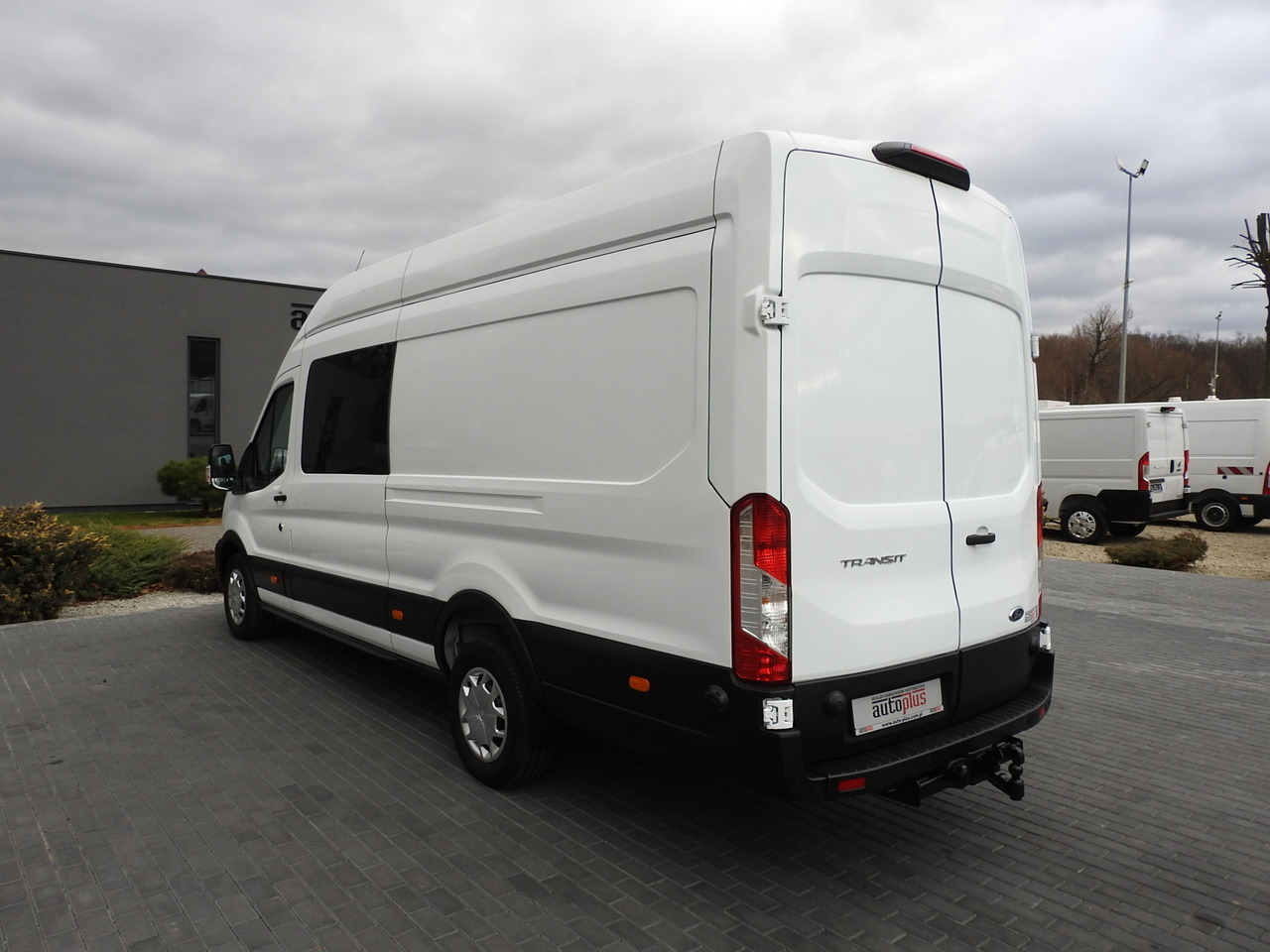Furgón FORD TRANSIT BOX DELIVERY VAN 6 SEATS CRUISE CONTROL AIR CONDITIONING  185HP: foto 10