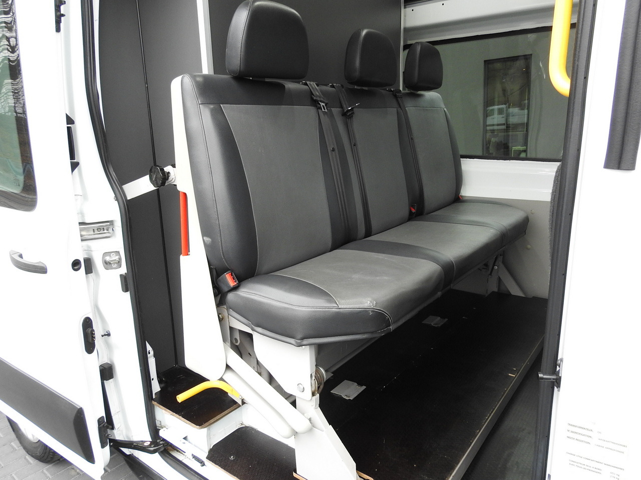 Furgón FORD TRANSIT BOX DELIVERY VAN 6 SEATS CRUISE CONTROL AIR CONDITIONING  185HP: foto 49