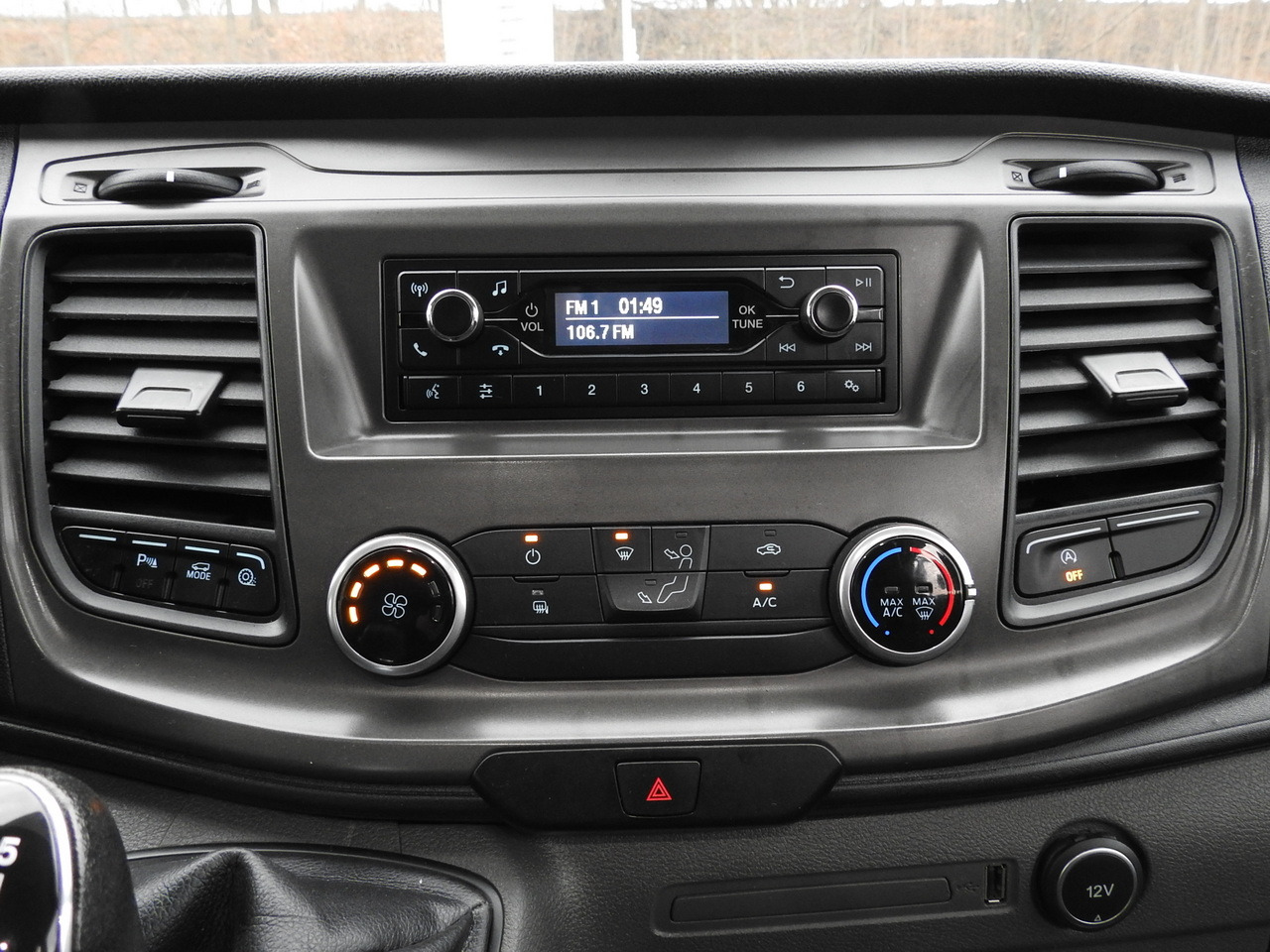 Furgón FORD TRANSIT BOX DELIVERY VAN 6 SEATS CRUISE CONTROL AIR CONDITIONING  185HP: foto 38