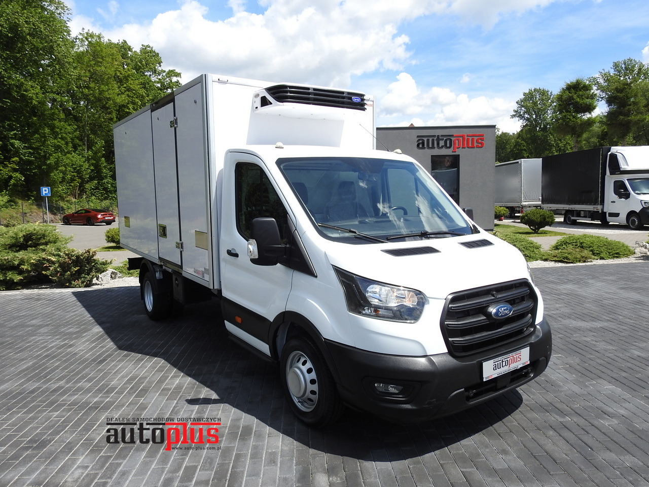 FORD TRANSIT REGRIGERATOR BOX 0*C POWER SUPPLY 230V CRUISE CONTROL AIR CONDITIONING TWIN WHEELS 170HP - Furgoneta frigorifica: foto 1 FORD TRANSIT REGRIGERATOR BOX 0*C POWER SUPPLY 230V CRUISE CONTROL AIR CONDITIONING TWIN WHEELS 170HP - Furgoneta frigorifica: foto 1