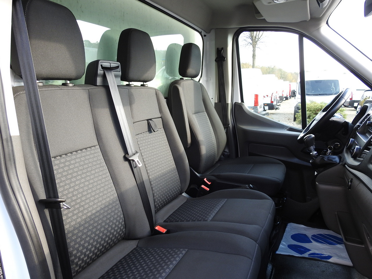 Leasing de FORD TRANSIT REGRIGERATOR BOX -10*C POWER SUPPLY 230V CRUISE CONTROL AIR CONDITIONING LED LIGHTS PNEUMATICS TWIN WHEELS  130HP FORD TRANSIT REGRIGERATOR BOX -10*C POWER SUPPLY 230V CRUISE CONTROL AIR CONDITIONING LED LIGHTS PNEUMATICS TWIN WHEELS  130HP: foto 46