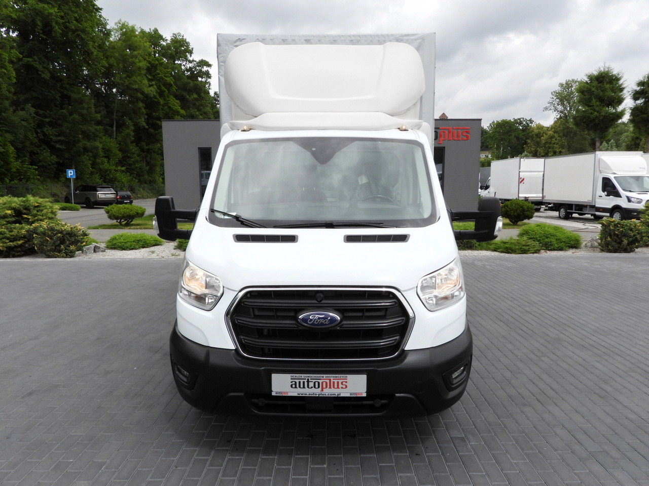 FORD TRANSIT  TARPAULIN 8 PALLETS CRUISE CONTROL LED LIGHTS TWIN WHEELS AIR CONDITIONING  130HP - Furgoneta con caja de lona: foto 5 FORD TRANSIT  TARPAULIN 8 PALLETS CRUISE CONTROL LED LIGHTS TWIN WHEELS AIR CONDITIONING  130HP - Furgoneta con caja de lona: foto 5