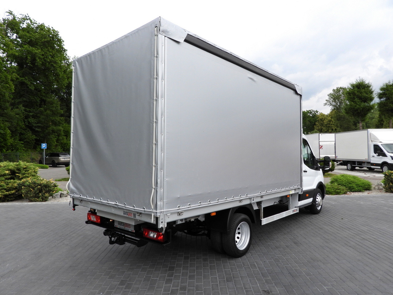 FORD TRANSIT TARPAULIN 8 PALLETS CRUISE CONTROL LED LIGHTS TWIN WHEELS AIR CONDITIONING 130HP - Furgoneta con caja de lona: foto 3 FORD TRANSIT TARPAULIN 8 PALLETS CRUISE CONTROL LED LIGHTS TWIN WHEELS AIR CONDITIONING 130HP - Furgoneta con caja de lona: foto 3