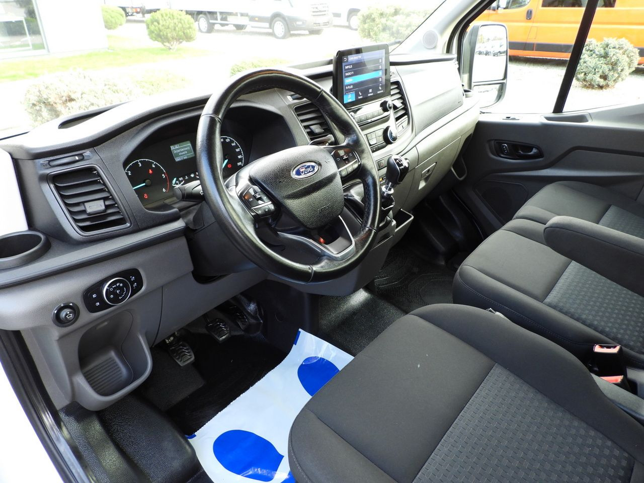 FORD TRANSIT TIPPER CRUISE CONTROL LED LIGHTS TWIN WHEELS AIR CONDITIONING 130HP - Volquete furgoneta: foto 2 FORD TRANSIT TIPPER CRUISE CONTROL LED LIGHTS TWIN WHEELS AIR CONDITIONING 130HP - Volquete furgoneta: foto 2