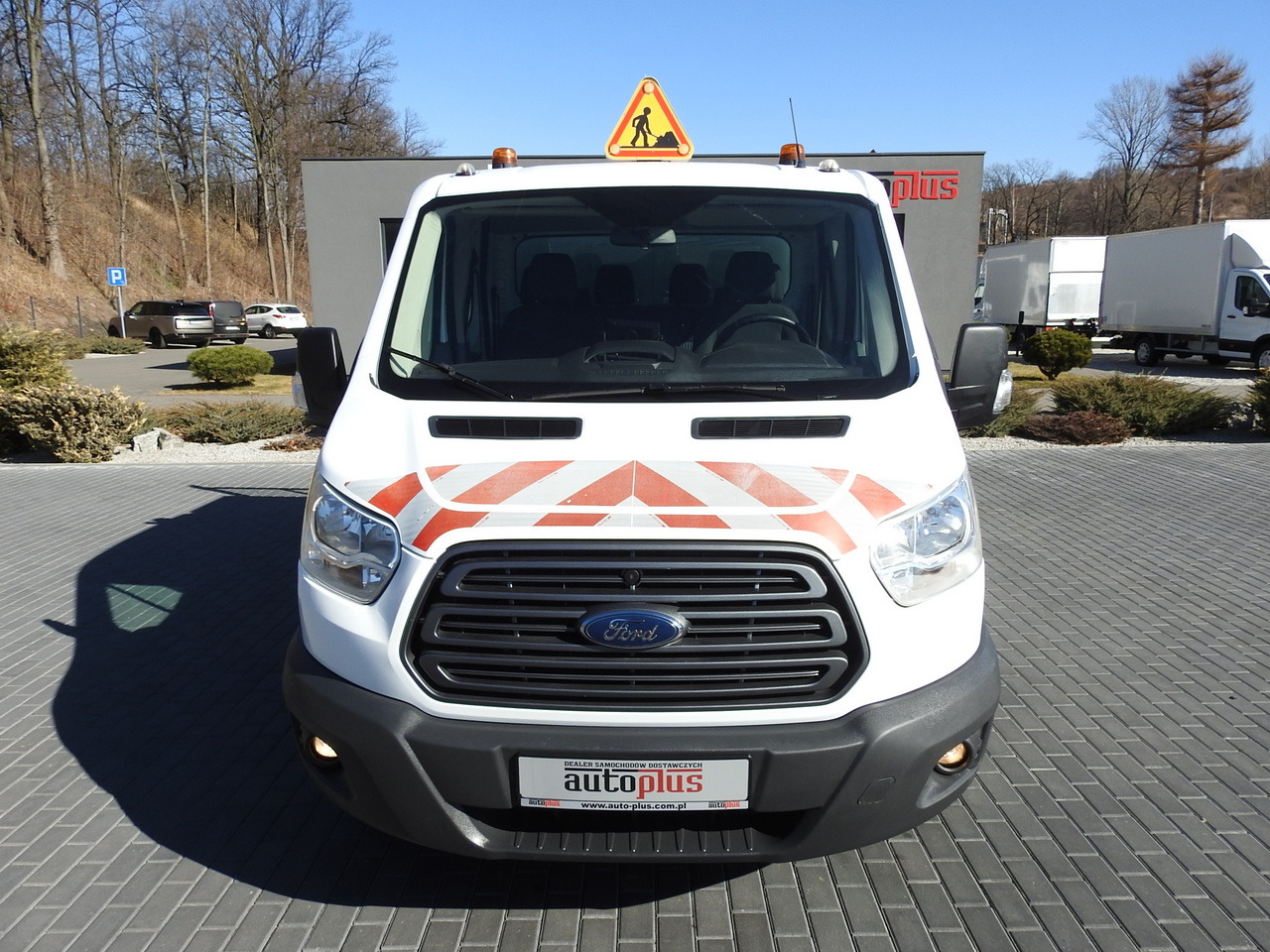 FORD TRANSIT TIPPER DOUBLE CABIN DOKA 6 SEATS CRUISE CONTROL AIR CONDITIONING 130HP - Volquete furgoneta: foto 5 FORD TRANSIT TIPPER DOUBLE CABIN DOKA 6 SEATS CRUISE CONTROL AIR CONDITIONING 130HP - Volquete furgoneta: foto 5