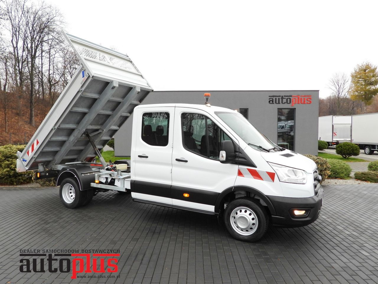 FORD TRANSIT TIPPER DOUBLE CABIN DOKA 6 SEATS CRUISE CONTROL LED LIGHTS TWIN WHEELS AIR CONDITIONING 170HP - Volquete furgoneta: foto 1 FORD TRANSIT TIPPER DOUBLE CABIN DOKA 6 SEATS CRUISE CONTROL LED LIGHTS TWIN WHEELS AIR CONDITIONING 170HP - Volquete furgoneta: foto 1