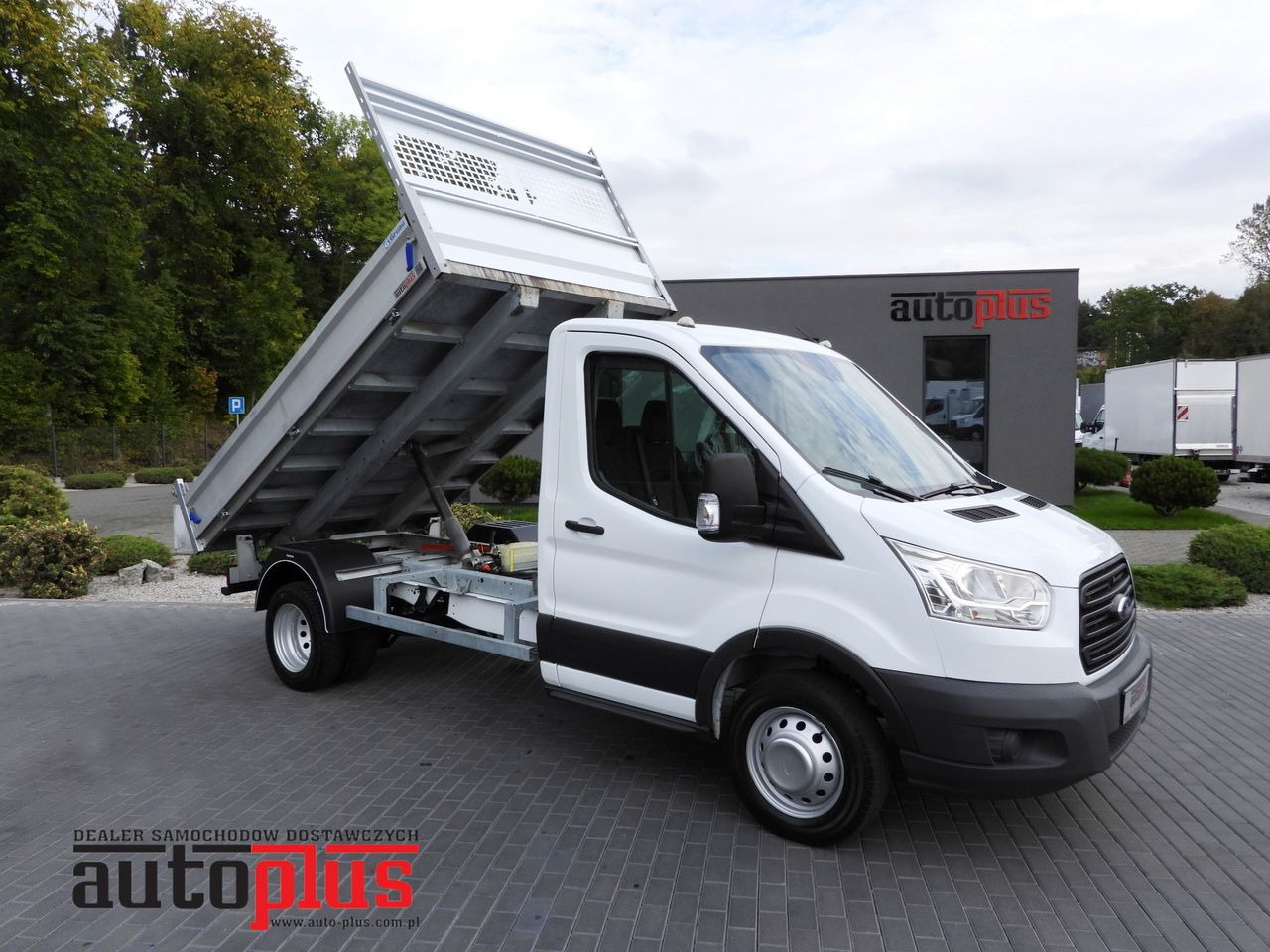 FORD TRANSIT TIPPER TWIN WHEELS 155HP - Volquete furgoneta: foto 1 FORD TRANSIT TIPPER TWIN WHEELS 155HP - Volquete furgoneta: foto 1