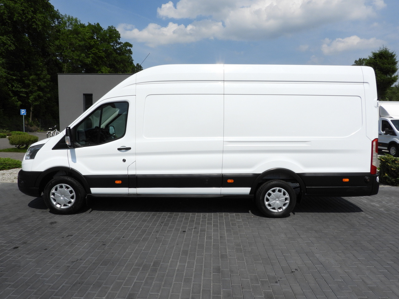 Furgón FORD TRANSIT  VAN CRUISE CONTROL LED LIGHTS AIR CONDITIONING  130HP: foto 9