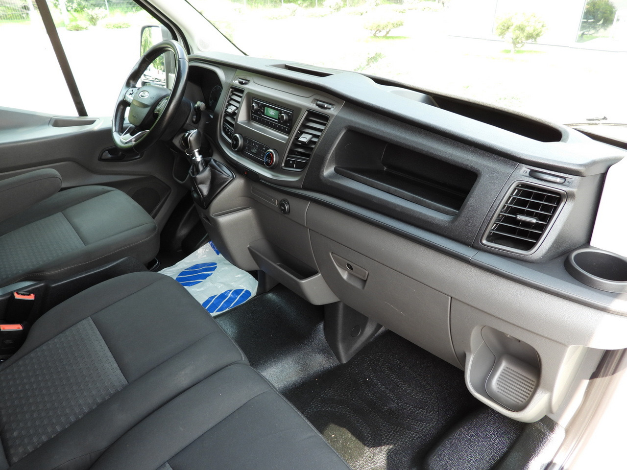 Furgón FORD TRANSIT  VAN CRUISE CONTROL LED LIGHTS AIR CONDITIONING  130HP: foto 38