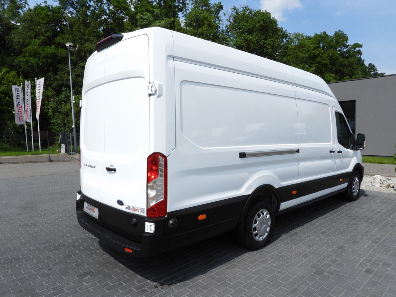 Furgón FORD TRANSIT  VAN CRUISE CONTROL LED LIGHTS AIR CONDITIONING  130HP: foto 14