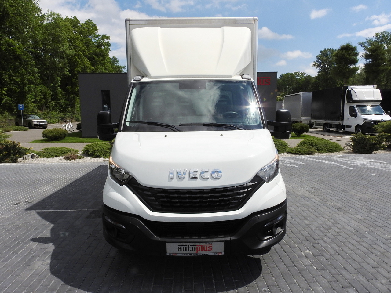 IVECO DAILY 35S14 8 PALLETS CRUISE CONTROL TWIN WHEELS AIR CONDITIONING 140HP - Furgoneta caja cerrada: foto 5 IVECO DAILY 35S14 8 PALLETS CRUISE CONTROL TWIN WHEELS AIR CONDITIONING 140HP - Furgoneta caja cerrada: foto 5